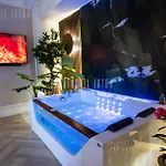 Retro 66 Jacuzzi 4* زاتور