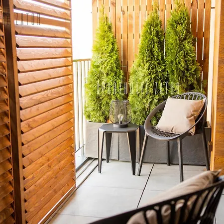 Retro 66 Jacuzzi Apartment 4*