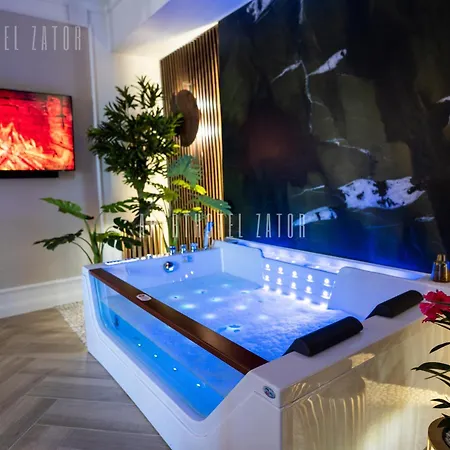 Retro 66 Jacuzzi 4* Zator